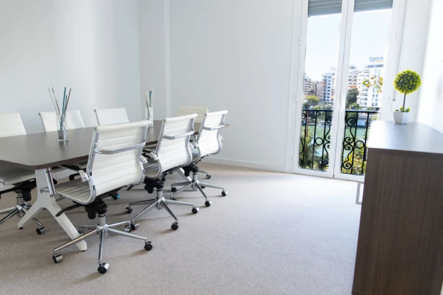 Sala de reuniones Centro de Negocios Torre del Oro INN Offices Sevilla 1